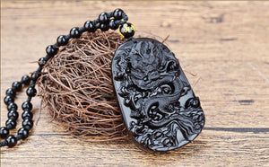 Collier dragon en obsidienne noire