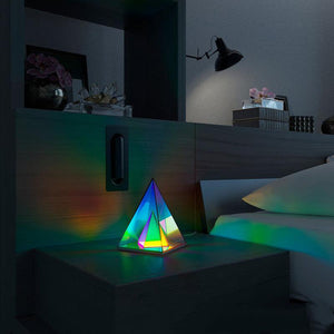 lampe de chevet pyramide