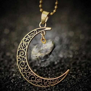 Pendentif Croissant de Lune en célestine or
