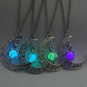 Collier Lumineux Croissant de Lune - Disponible en 4 couleurs